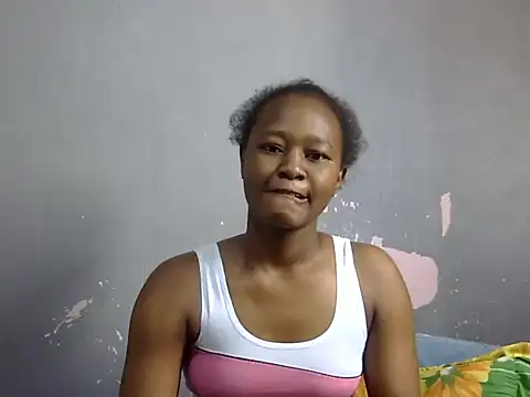 Petite_Ebony10 Adlı Modelin Canlı XXX Sohbeti