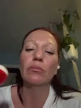 TheSweetestSlut's Live XXX Chat