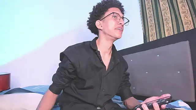 Chat +18 de Cj_davis_ ao vivo