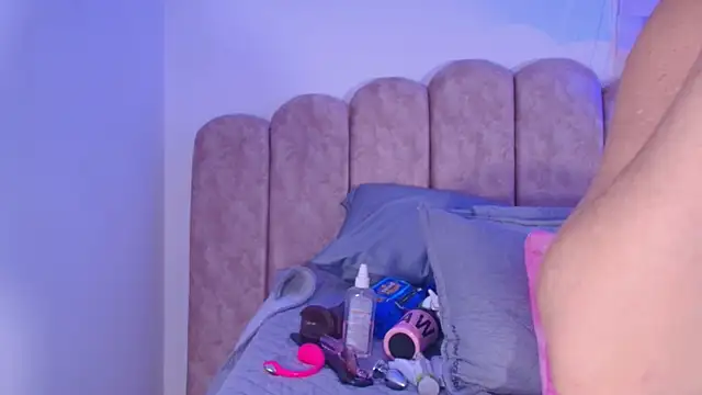 lu_mystic's Webcam Show