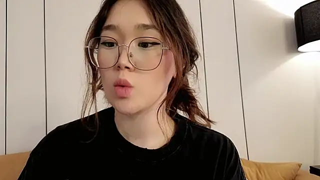 Jennatyan Adlı Modelin Canlı XXX Sohbeti