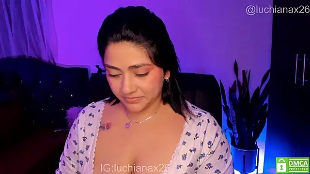 Chat XXX en directo de lucy26_
