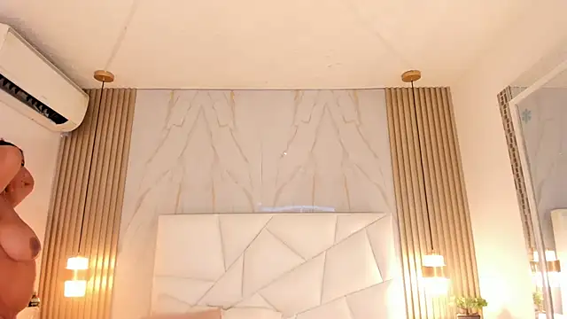 belacampbell Adlı Modelin Canlı XXX Sohbeti
