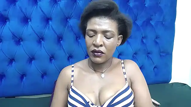 SpicyQueenxxxx's Live XXX Chat