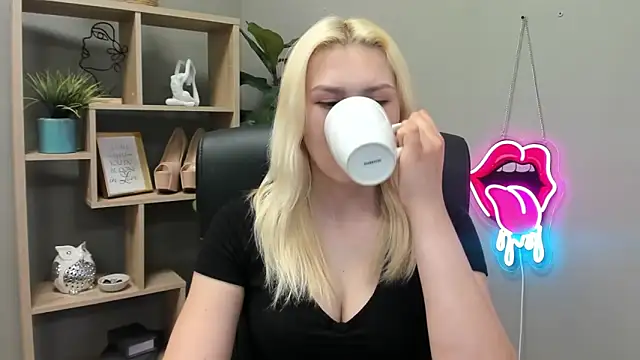 SweetLilyxo Live XXX-chat