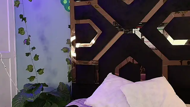 Justmia69 Adlı Modelin Canlı XXX Sohbeti