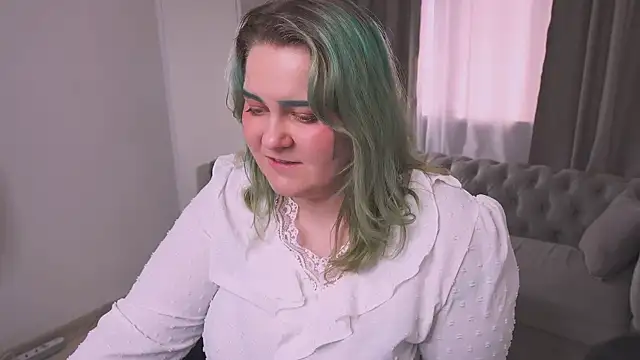Amelia_Skyee Adlı Modelin Canlı XXX Sohbeti