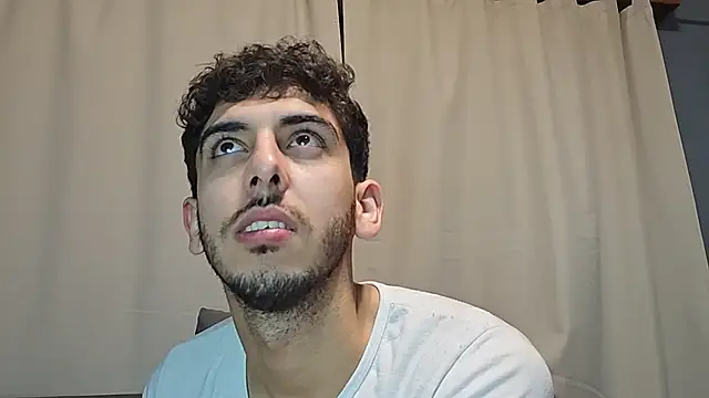 LeoyNicky98 – Naživo XXX chat