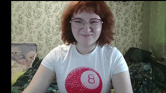 Felicity_Play – webcam-show
