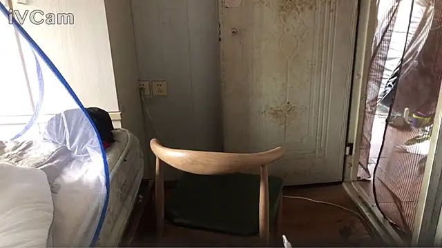 dyjdddttjのウェブカメラショー