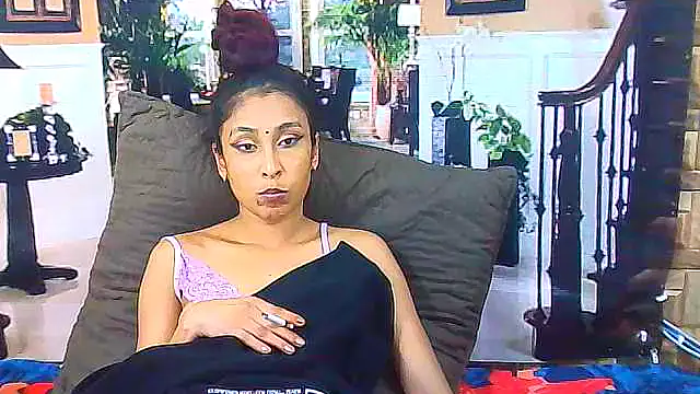 IndianSexyButt's Live XXX Chat
