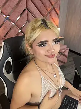 lya_nekko_ Chat XXX live