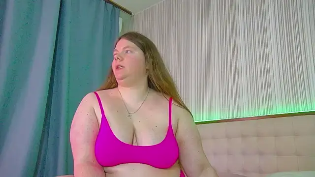 RubyValen's Live XXX Chat