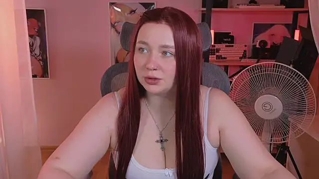 carolina_elf Adlı Modelin Canlı XXX Sohbeti