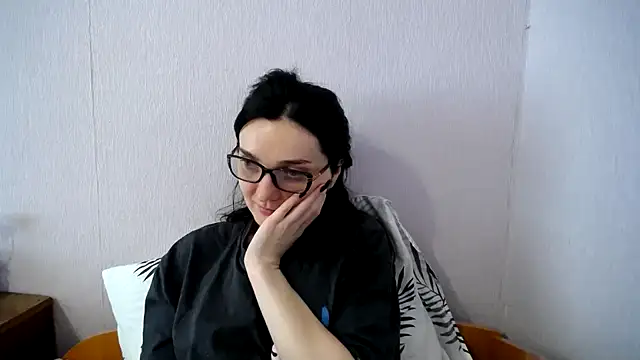 Shiny_gine's Live XXX Chat