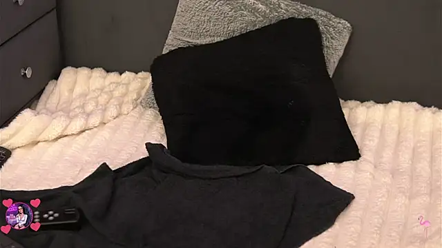 LilaRoses Adlı Modelin Canlı XXX Sohbeti