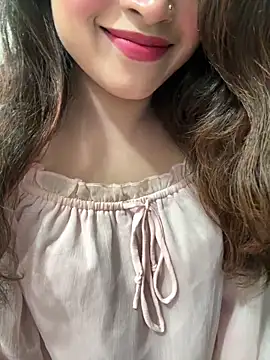 riya_sharma11 Adlı Modelin Canlı XXX Sohbeti