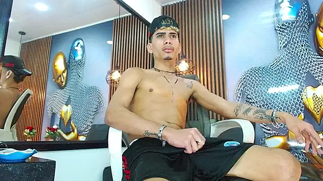 Show modela Skinny_cute_Alyer na web-kameri