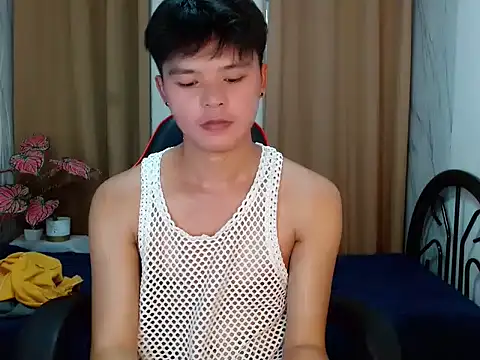 yourhotasiandoms 网络视讯表演
