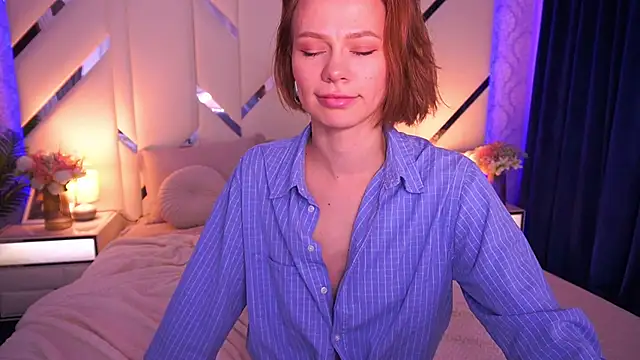 دردشة ShyySiren الجنسية المباشرة