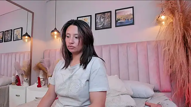 Celeste_monroe_ Adlı Modelin Canlı XXX Sohbeti