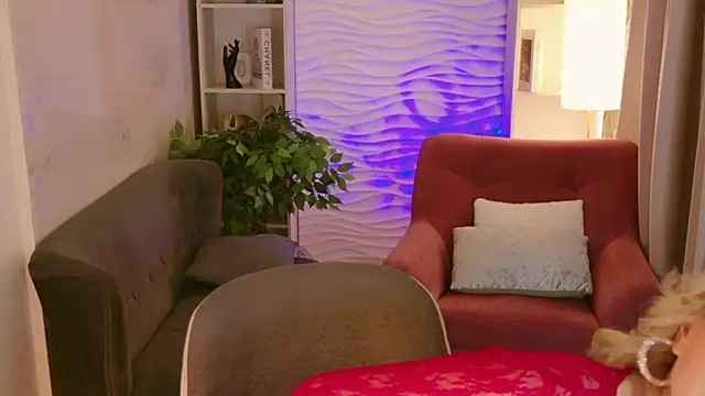 Sandra_Kind live XXX chat
