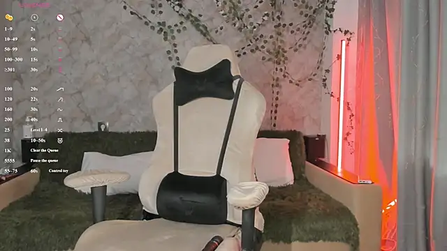 Necucubi02's Live XXX Chat