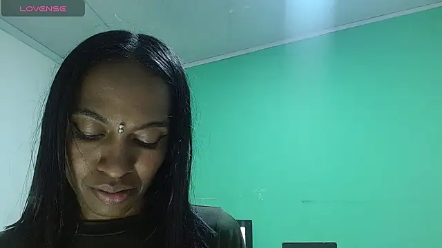 Chatroom XXX en direct de avaleri_cherry