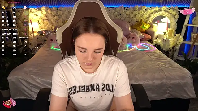 Chat XXX Live FoxyShy