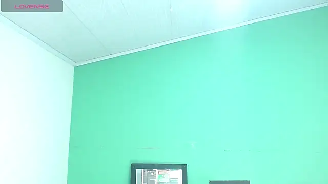 avaleri_cherry Chat XXX live