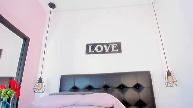 KatallelaMurillo's Live XXX Chat