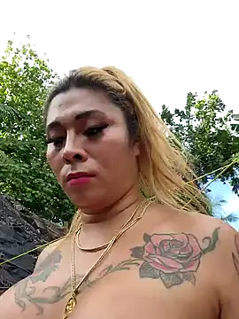 Chat +18 de Fayola_Beatrix ao vivo