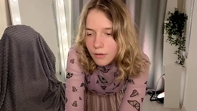 MilanaRayy Live XXX-chat