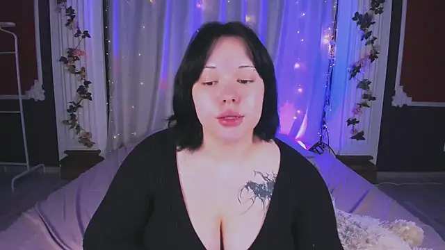 KittyNuarr's Live XXX Chat
