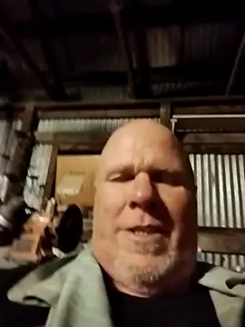 Reddog833's Webcam Show