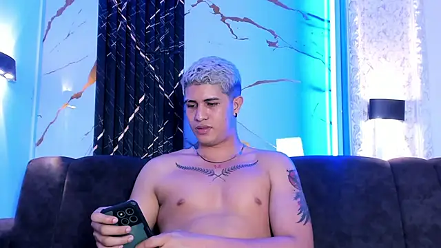 dominic_connor webcam show