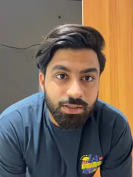 Chat +18 de Royalboy_03 ao vivo