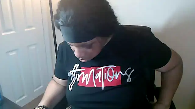 Sexymona1218 live XXX chat