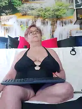 Chatroom XXX en direct de QueenPammy1