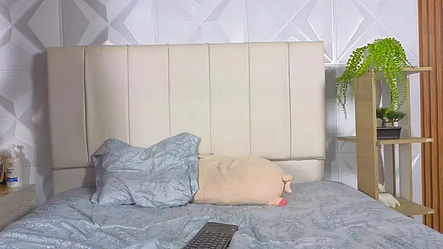 XXX chat uživo modela Emily_and_Sebastiannn
