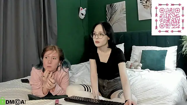 Lilac-Muse Webcam-Show