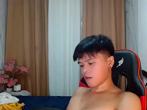yourhotasiandoms Pertunjukan Webcam