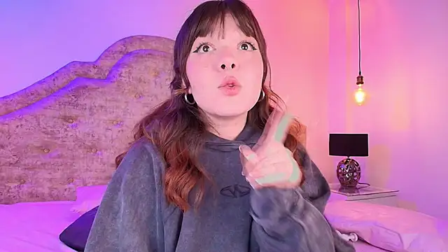 Chatroom XXX en direct de Fluffy_Bubble21