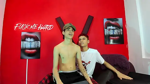 Chat XXX en directo de KING_LOVERS1