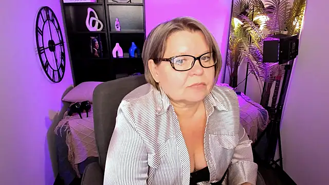 Shannonshine's Live XXX Chat