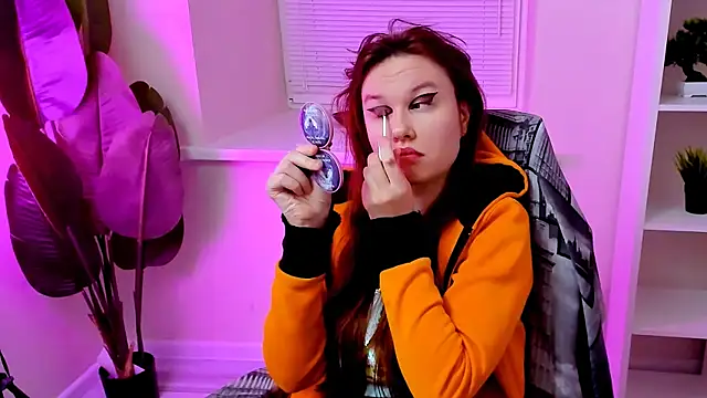 Czat XXX na żywo – CarolGiggly