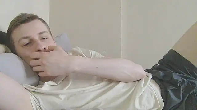 XXX chat uživo modela your_andy