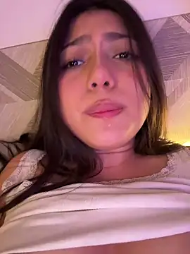 Chat XXX en directo de Maii_chan