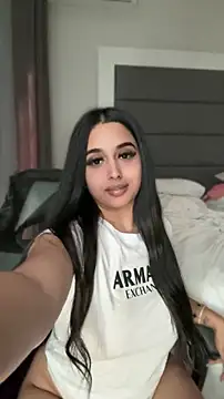 LilMisIndianx Chat XXX live