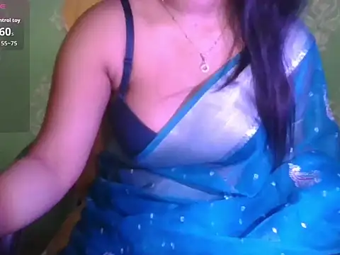 Abhira_07's Live XXX Chat